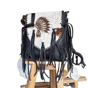 Sac en cuir de vachette occidental en relief au laser sac à bandoulière en cuir de fourrure avec sangle d'outillage à la main sac à main de qualité supérieure sac à pompon - Product Image 1