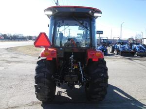 Mini Tractor Bad Boy 5055CS de 8 HP con Tracción en las 4 Ruedas y Transmisión por Engranajes, con Cargador Frontal, Color Negro, para Uso Agrícola - Product Image 2
