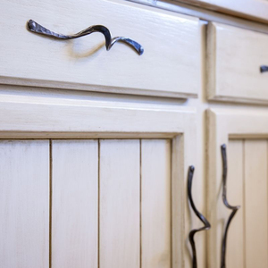 Manija de hierro fundido con acabado en polvo para puertas de granero, cobertizos o cercas, herrajes negros, estilo antiguo, tiradores de puerta resistentes. - Product Image 4