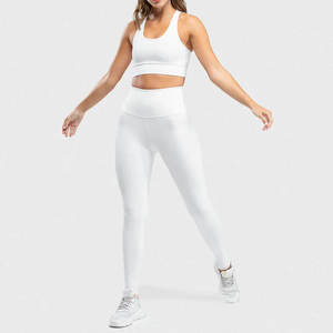 Ensemble de yoga uni personnalisé pour femme 2026 – Respirant, avec logo frontal, 2 pièces, taille élastique, séchage rapide, haute qualité, service OEM - Product Image 1