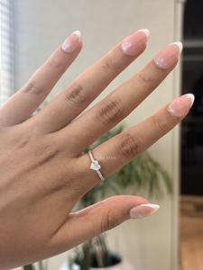 Bague de fiançailles durable en or massif avec diamant de laboratoire taille cœur pavé, 0,90 carat VVS VS EF, cadeau romantique - Product Image 1