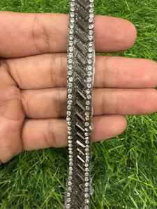 Encaje cutdana suave y ligero, perfecto para bordes de sarees, dupattas y diseños de blusas. - Product Image 3