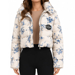 Manteau parka thermique à capuche pour femme avec poignets ajustables et extérieur respirant coupe-vent pour un confort saisonnier - Product Image 1