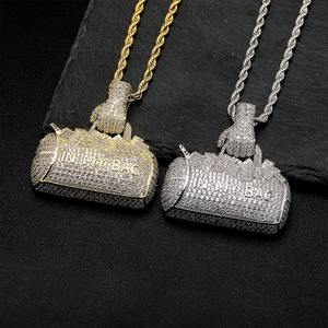 Colliers pendentifs Iced Out « IN MY BAG » en laiton plaqué or, motif sac à main, bijoux tendance pour rappeurs et fans de streetwear - Product Image 1