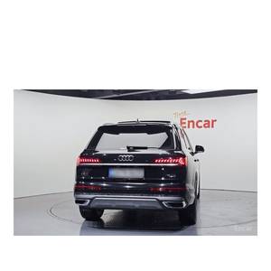 Audi Q7 45 TDI quattro Premium 2023, 5237 km, Volante a la Izquierda, Combustible Diésel, Caja de Cambios Automática, Asientos de Cuero, Cámara Trasera - Product Image 4