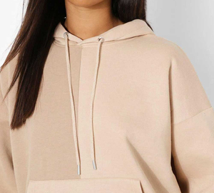 Nouvel arrivage : Ensemble sweat à capuche et short pour femme, 100 % coton, léger, impression de logo personnalisée rapide, couleur unie, fabrication OEM - Product Image 6