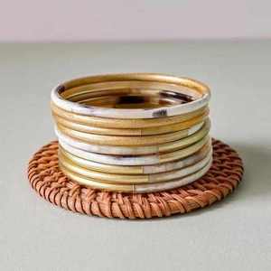 Bracelet jonc en corne de buffle naturelle, matériau écologique et biologique, couleur naturelle, style plume animale, pour femme, haute couture - Product Image 6