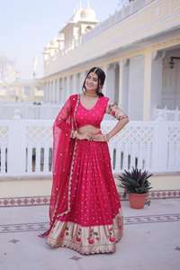 Vêtements ethniques indiens en soie Dola avec tissage Meena, sequins, broderie, dentelle, Lehenga Choli pour les mariages - Product Image 3