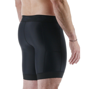 Shorts de compression sans couture en satin non tissé écologiques pour hommes, idéaux pour la gym, le fitness et la course à pied - Taille élastique de haute qualité, OEM - Product Image 4