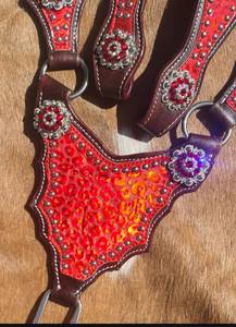 Nouvel ensemble d'accessoires de sellerie western en cuir de qualité supérieure, faits à la main, pour concours hippique, comprenant têtière et collier de poitrine, collection 2026 - Product Image 2