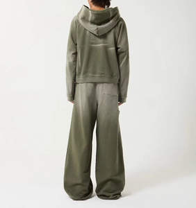 ชุดวอร์มผู้ชายคุณภาพสูง 2-in-1 ลายพิมพ์และสีพื้น รุ่นฮิตปี 2026 เสื้อแจ็คเก็ตและกางเกงขายส่ง รับผลิตแบบ OEM และติดฉลากส่วนตัว - Product Image 3