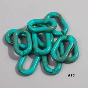 Décoration intérieure : Chaînes en résine personnalisables, très grandes et aux couleurs claires, maillons en résine multicolores de grande taille disponibles. - Product Image 4