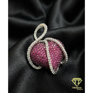 Pendentif Premium en forme de fruit rose avec diamants ronds de laboratoire, en argent sterling 925, collier Iced Out avec breloque - Product Image 1