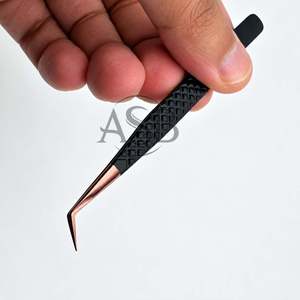 Pince à épiler isolante en acier inoxydable noir avec pointe en or rose, instrument de beauté, impression de logo personnalisée, pointe en fibre - Product Image 2