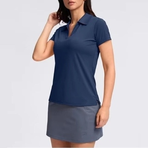 Vente en gros de hauts à manches courtes pour femmes, polos personnalisés pour femmes, fournisseur OEM de polos de golf respirants pour femmes, personnalisables - Product Image 3