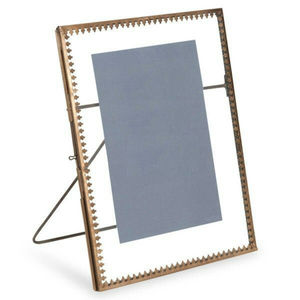 Marco de Fotos Flotante de Diseño Clásico con Acabado en Cobre, Elegante Exhibidor de Fotos de Metal y Vidrio en Oro Rosa con Soporte Abatible para Decoración del Hogar - Product Image 2