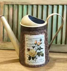 Arrosoir rustique moderne en aluminium 1,5 L avec impression émaillée et surface durable thermolaquée pour usage en jardin - Product Image 4