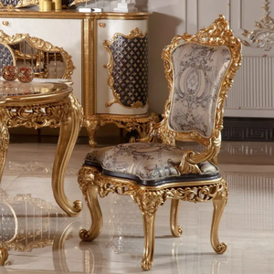 Elegante Juego de Comedor Francés de Madera de Caoba Maciza, Tallado a Mano, Acabado en Crema Marfil y Dorado, con Aparador y Espejo - Product Image 6