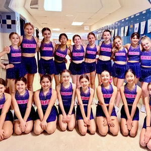 Conjunto de Uniforme de Animadoras para Niñas, Diseño Personalizado, Sublimación, Pedrería Frontal, Spandex, para Competencia Escolar - Product Image 3