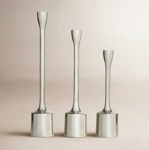 Juego de 3 Portavelas Cónicos de Metal Plateado Pulido, Hechos a Mano, Ecológicos y Duraderos, de S H METAL EXIM, Diseño Cilíndrico Elegante - Product Image 2