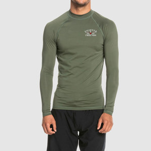 เสื้อผ้าออกกำลังกายสำหรับผู้ชายรุ่นใหม่ ราคาย่อมเยา รับออกแบบเสื้อ Rash Guard สำหรับผู้ชาย - Product Image 4