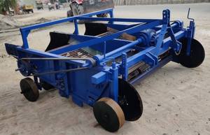 Récolteuse d'oignons à tracteur Sabin - Product Image 2