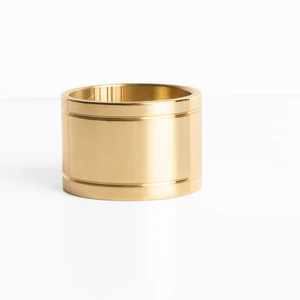 Élégant porte-serviettes en métal avec surface polie lisse pour une table raffinée - Product Image 1