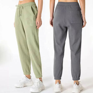 Pantalones Jogger Modernos para Hombre, Tela Flexible, Cintura Ajustable, Ideales para Deportes, Ejercicio y Estilo Urbano Diario - Product Image 1