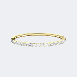 Brazalete de Diamantes con Barra de Esmeraldas de 3.80CTW - Product Image 1