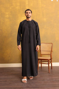 Thobe Saudí de Alta Calidad, Ropa Islámica para Hombre, Proveedor Mayorista en Pakistán, Thobe Masculino de Algodón Transpirable - Product Image 6