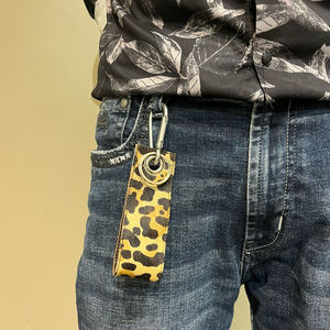 Nouveau à la mode imprimé Animal en cuir véritable mousqueton dragonne porte-clés équipement de plein air multifonction mousqueton porte-clés - Product Image 4