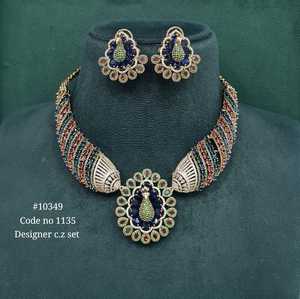 Collier et boucles d'oreilles en zircon cubique de créateur 10349Peacock, plaqué laiton motif floral Mehandi, bijoux de fête et de mariage pour femmes - Product Image 1