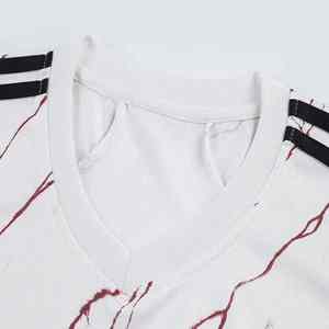 Uniforme de voleibol sin mangas con diseño aerodinámico, material ligero de poliéster para uso profesional en atletismo. - Product Image 5