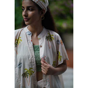 Ensemble coordonné Beachwalk avec chemise style kaftan, bikinis chics et tenue de plage coordonnée - Product Image 3