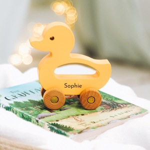 Jouet en bois à tirer en forme de canard le plus vendu avec nom personnalisé Leo gravé, jouet en bois pour enfants - Product Image 4