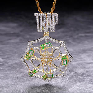จี้รูปใยแมงมุมสุดหรู ประดับเพชรโมอิสซาไนต์ VVS บนตัวเรือนเงินแท้ 925 - Product Image 1