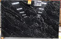 Lembaran Granit Black Forest Permukaan Poles 316x202cm Desain Modern Aplikasi Meja Dapur Tahan Lama