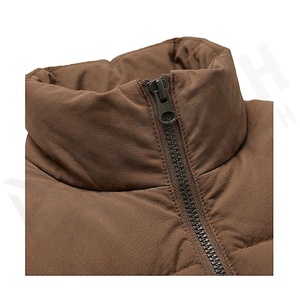 Gilet matelassé marron à col montant, fermeture éclair, rembourrage en polyester, vêtement d'hiver - Product Image 4