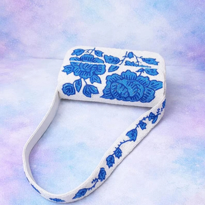 Bolso de mano con cuentas de cristal y diseño floral tropical, artesanía mexicana para fiesta, con cadena cruzada, color y forma personalizables, modelo MS-WC-001 - Product Image 1