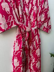 Kimono de algodón con estampado de león estilo bohemio, estampado a mano, para playa o descanso, elegante y cómodo. - Product Image 2