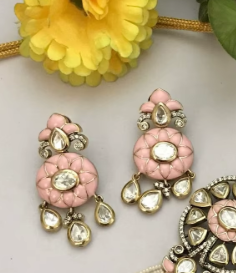 Exclusivo Conjunto de Gargantilla y Pendientes de Moissanita Chapados en Oro de Primera Calidad para Regalo de Boda o Fiesta para Mujer - Product Image 2