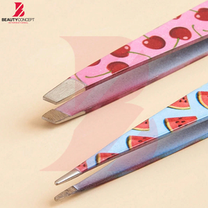 Ensemble de pinces à épiler 2 pièces, Kit de toilettage des sourcils et de la barbe avec étui, outils cosmétiques pour la coupe des sourcils et outils de maquillage - Product Image 5