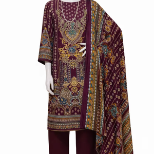 ชุดสาหรี่กะมีซสีม่วงพิมพ์ลายแบบปากีสถาน ยาวคลุมพื้น สไตล์โมเดิร์นผสมผสานความดั้งเดิม พร้อมผ้าคลุมไหล่ลายประณีต เหมาะสำหรับงานปาร์ตี้ - Product Image 1