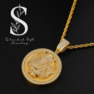 Colgante de León en Plata y Moissanita Estilo Hip-Hop, Inspirado en un Rapero Punk, Apto para Hombres y Mujeres - Product Image 1