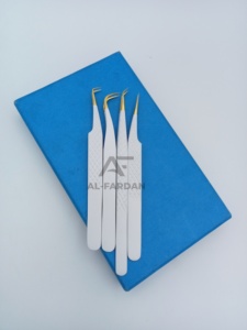 Pinzas para Pestañas con Logotipo Personalizado, Punta Dorada, Color Blanco Mate, Acero Inoxidable Sólido, Puntas de Fibra Puntiagudas, Pinzas para Extensión de Pestañas - Product Image 3