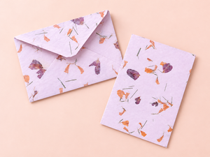 Enveloppes en papier fleuri séché faites à la main avec un ensemble de cartes pour invitations de mariage et cartes de vœux - Product Image 4