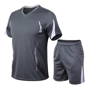 Ensemble de survêtement d'été pour homme, t-shirt et short de sport à séchage rapide, vêtements de sport amples pour la course à pied, taille plus, ensemble deux pièces pour l'entraînement - Product Image 4