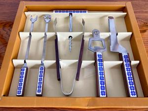 Juego de herramientas de bar de diseño azul, elegantes accesorios para cócteles, perfectos para regalar, para la organización de eventos y la configuración de bares en el hogar, procedentes de la India. - Product Image 3