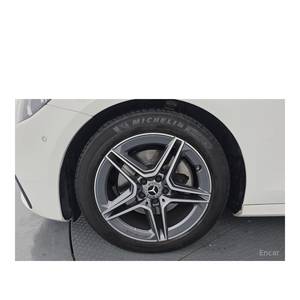 Mercedes-Benz Clase E E250 AMG Line, Modelo de Junio de 2022, con 39,216 km, Caja de Cambios Automática, Asientos de Cuero, Cámara Trasera - Product Image 5