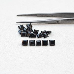สปินเนลธรรมชาติสีดำ4มม. หินอัญมณีเจียระไนเหลี่ยมเพชรพลอยสำหรับการตั้งค่าเครื่องประดับพร้อมส่ง - Product Image 1